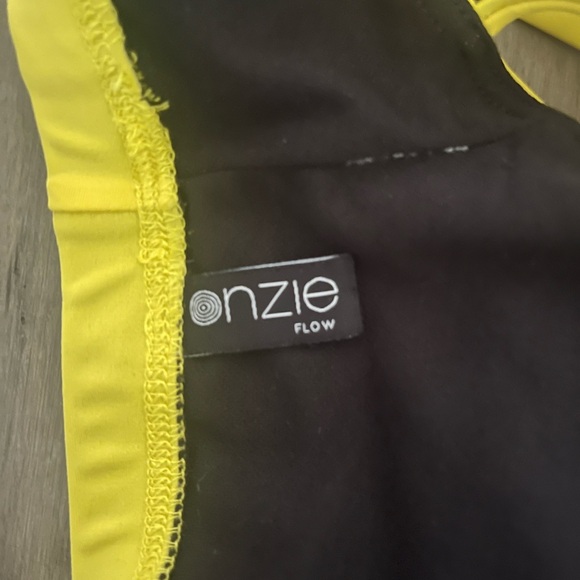 Onzie Chic Bra Yellow Size Small - Picture 4 of 4